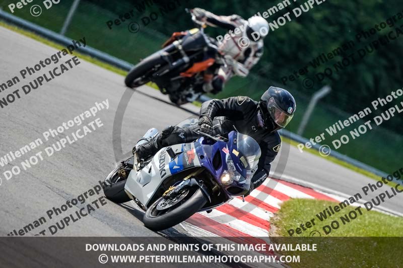 donington no limits trackday;donington park photographs;donington trackday photographs;no limits trackdays;peter wileman photography;trackday digital images;trackday photos